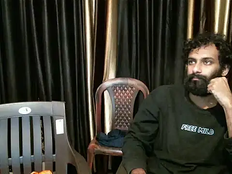 Snapshot of indian2 chatting on 12/19/24, 07:40 indian2 online show from 12/19/24, 07:40