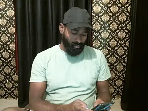 Snapshot of indian2 chatting on 10/11/25, 06:45 indian2 online show from 10/11/25, 06:45