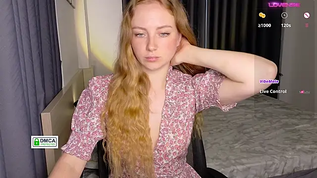 Snapshot of RedFires chatting on 11/04/25, 08:02 RedFires online show from 11/04/25, 08:02