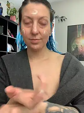 MissCumberdale online show from 01/26/25, 06:06