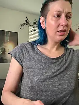 MissCumberdale online show from 03/16/25, 04:45