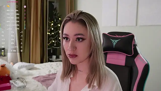 Fiona-Love online show from 12/21/25, 05:20