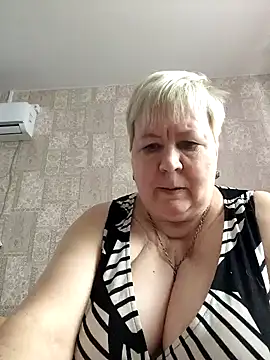 EffectFiona online show from 01/05/25, 08:43