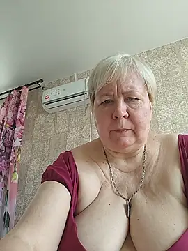 EffectFiona online show from 04/06/26, 04:46