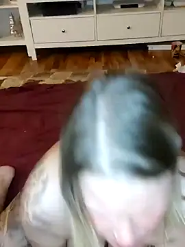 Snapshot of SexyDreamercouple89 chatting on 12/14/24, 01:50 SexyDreamercouple89 online show from 12/14/24, 01:50