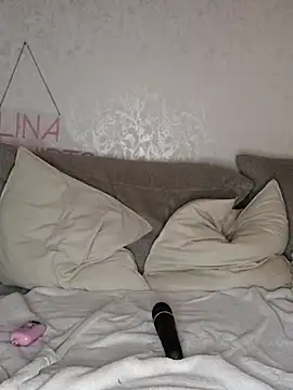 Snapshot of SexyDreamercouple89 chatting on 11/21/25, 05:33 SexyDreamercouple89 online show from 11/21/25, 05:33