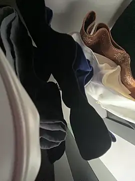 Snapshot of Gipoltergeist chatting on 02/08/26, 04:32 Gipoltergeist online show from 02/08/26, 04:32