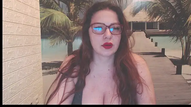 Queen  Natasha online show from 12/16/25, 10:04