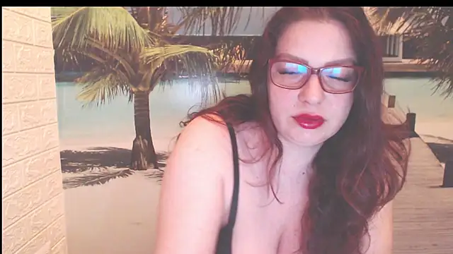 Snapshot of Queen__Natasha chatting on 04/21/26, 09:50 Queen Natasha online show from 04/21/26, 09:50