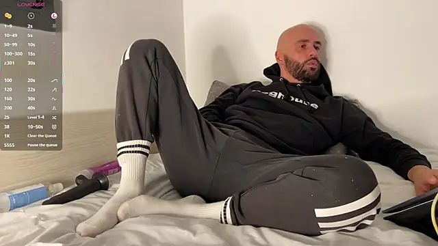 tim beard online show from 12/04/25, 08:50