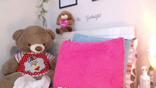 Snapshot of Joliet chatting on 03/08/26, 02:26 Joliet online show from 03/08/26, 02:26