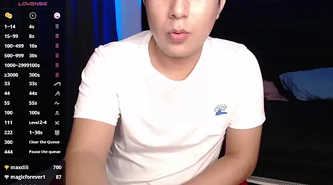 andrewmhilton  online show from 02/18/25, 01:32