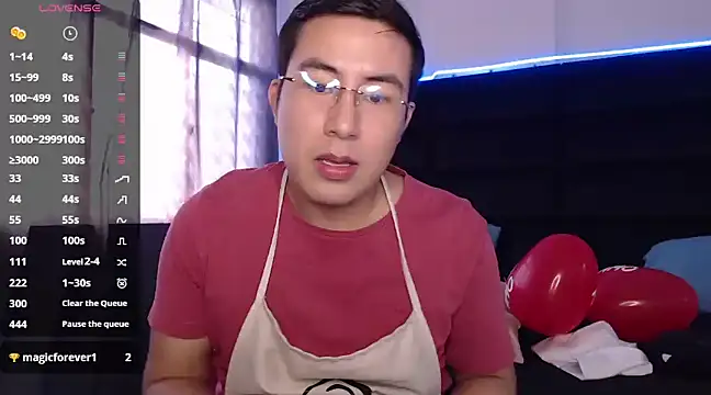 andrewmhilton  online show from 02/18/25, 06:26