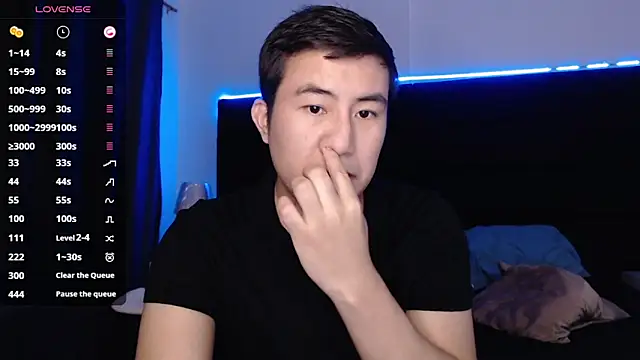 andrewmhilton  online show from 02/20/25, 03:34