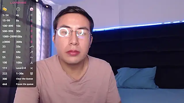 andrewmhilton  online show from 02/24/25, 05:31