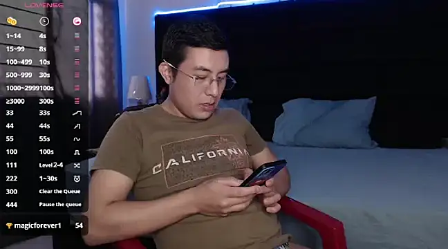 andrewmhilton  online show from 02/24/25, 08:36