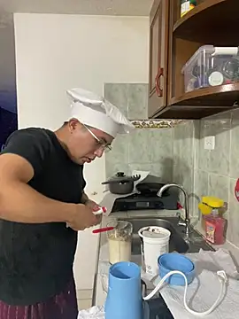 andrewmhilton  online show from 03/04/25, 04:27