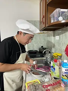 andrewmhilton  online show from 03/21/25, 02:39