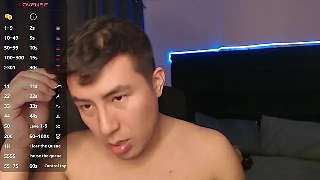 andrewmhilton  online show from 09/30/25, 06:07