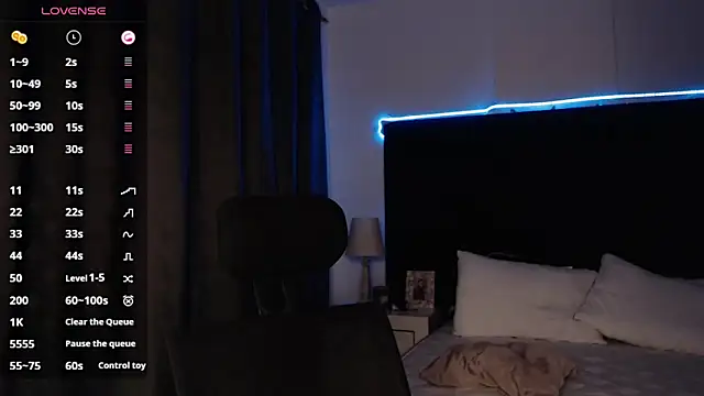 andrewmhilton  online show from 10/04/25, 06:00