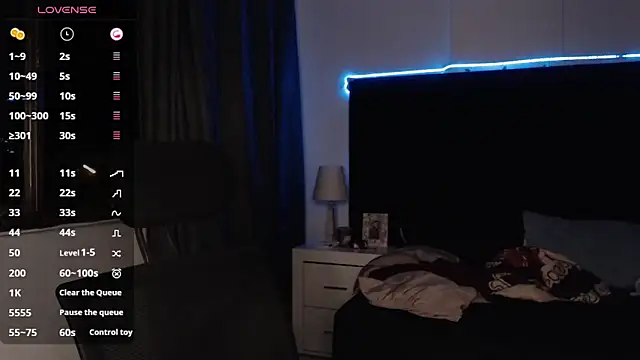 andrewmhilton  online show from 10/15/25, 05:40