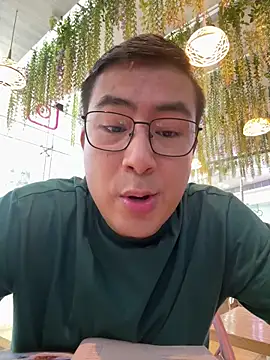 andrewmhilton  online show from 10/29/25, 05:47