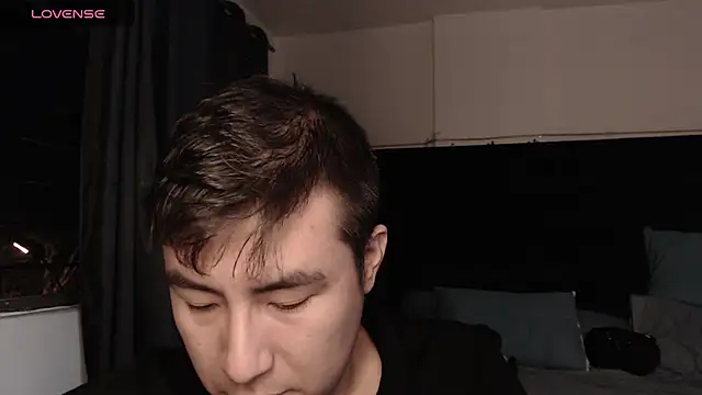 andrewmhilton  online show from 10/31/25, 05:08