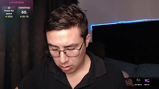 andrewmhilton  online show from 02/08/26, 06:17