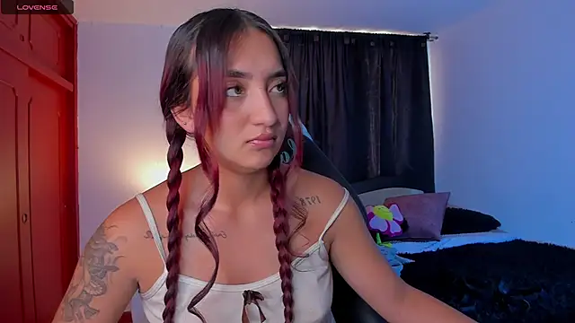 Snapshot of _Tammyy chatting on 12/11/24, 07:14  Tammyy online show from 12/11/24, 07:14