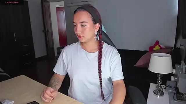 Snapshot of _Tammyy chatting on 02/17/25, 09:08  Tammyy online show from 02/17/25, 09:08