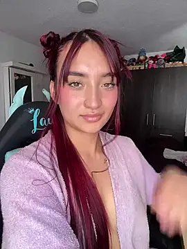 Snapshot of _Tammyy chatting on 03/01/25, 07:37  Tammyy online show from 03/01/25, 07:37