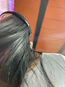 Snapshot of _Tammyy chatting on 10/17/25, 01:35  Tammyy online show from 10/17/25, 01:35