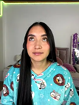 Snapshot of _Tammyy chatting on 10/29/25, 12:40  Tammyy online show from 10/29/25, 12:40