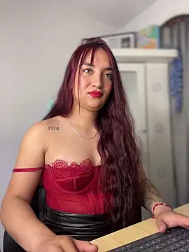 Snapshot of _Tammyy chatting on 04/24/26, 09:34 Tammyy online show from 04/24/26, 09:34