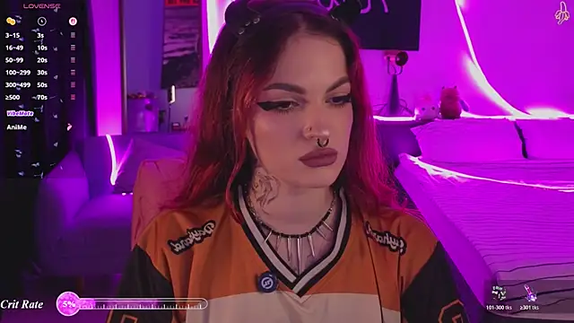 Snapshot of BratzieDarsie chatting on 07/19/26, 01:48 BratzieDarsie online show from 07/19/26, 01:48