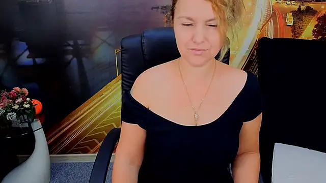 EmmaxPark online show from 12/03/25, 06:54