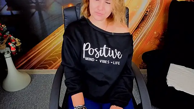 EmmaxPark online show from 12/15/25, 07:12