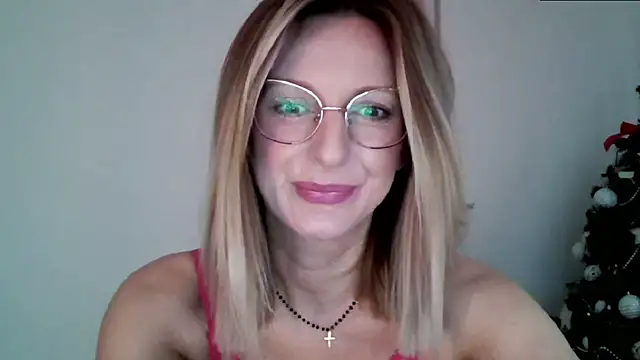 Snapshot of HornyJudith chatting on 12/09/24, 07:50 HornyJudith online show from 12/09/24, 07:50