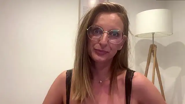 Snapshot of HornyJudith chatting on 06/10/26, 06:07 HornyJudith online show from 06/10/26, 06:07