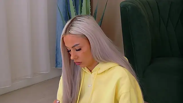 Bailey Rush online show from 12/03/25, 04:38