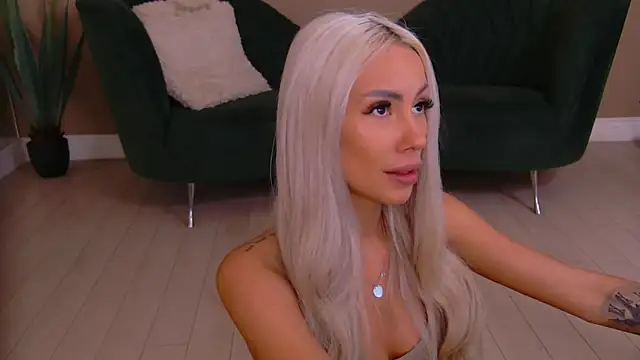 Bailey Rush online show from 04/15/26, 06:48