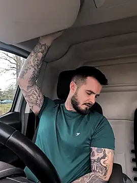 Snapshot of Brightspark22 chatting on 03/12/26, 10:21 Brightspark22 online show from 03/12/26, 10:21