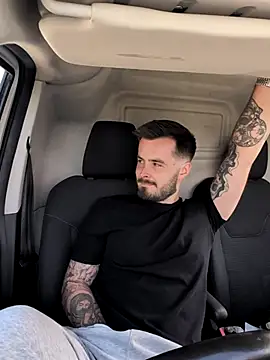 Snapshot of Brightspark22 chatting on 04/04/26, 09:51 Brightspark22 online show from 04/04/26, 09:51