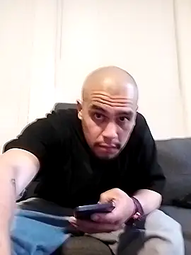 Snapshot of Stomps33 chatting on 03/07/25, 03:29 Stomps33 online show from 03/07/25, 03:29