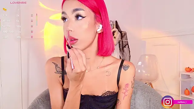 Mely-taylor online show from 10/28/25, 09:06