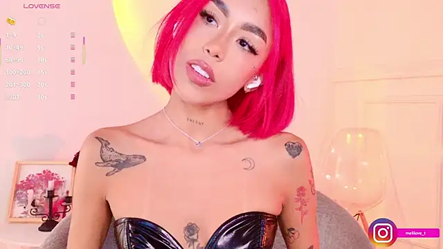 Mely-taylor online show from 11/21/25, 09:13