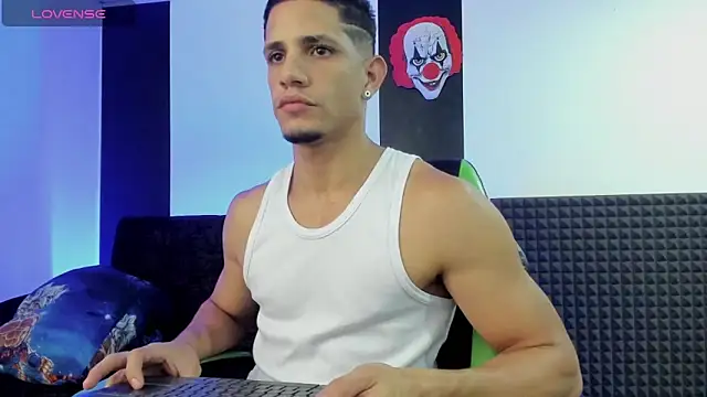 jhonnysnow17 online show from 02/01/25, 10:02