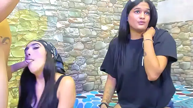 Snapshot of chicamir22 chatting on 01/10/25, 07:54 chicamir22 online show from 01/10/25, 07:54