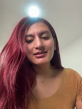 Snapshot of ari_artis chatting on 10/29/25, 03:09 ari artis online show from 10/29/25, 03:09