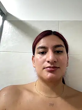 Snapshot of ari_artis chatting on 11/12/25, 04:57 ari artis online show from 11/12/25, 04:57